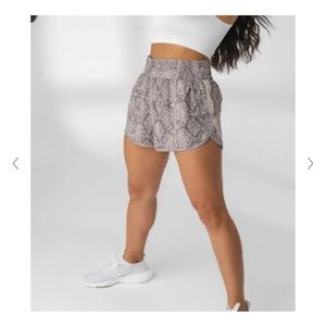 Balance boa breeze shorts
